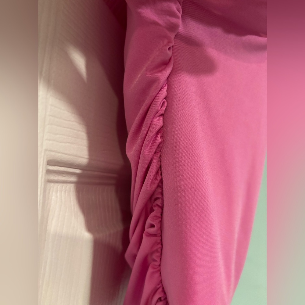 Pink Ruched Crop Top - Picture 5 of 5